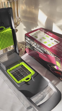 Video de Cortador de Verduras Multifuncional 15 en 1 con Recipiente